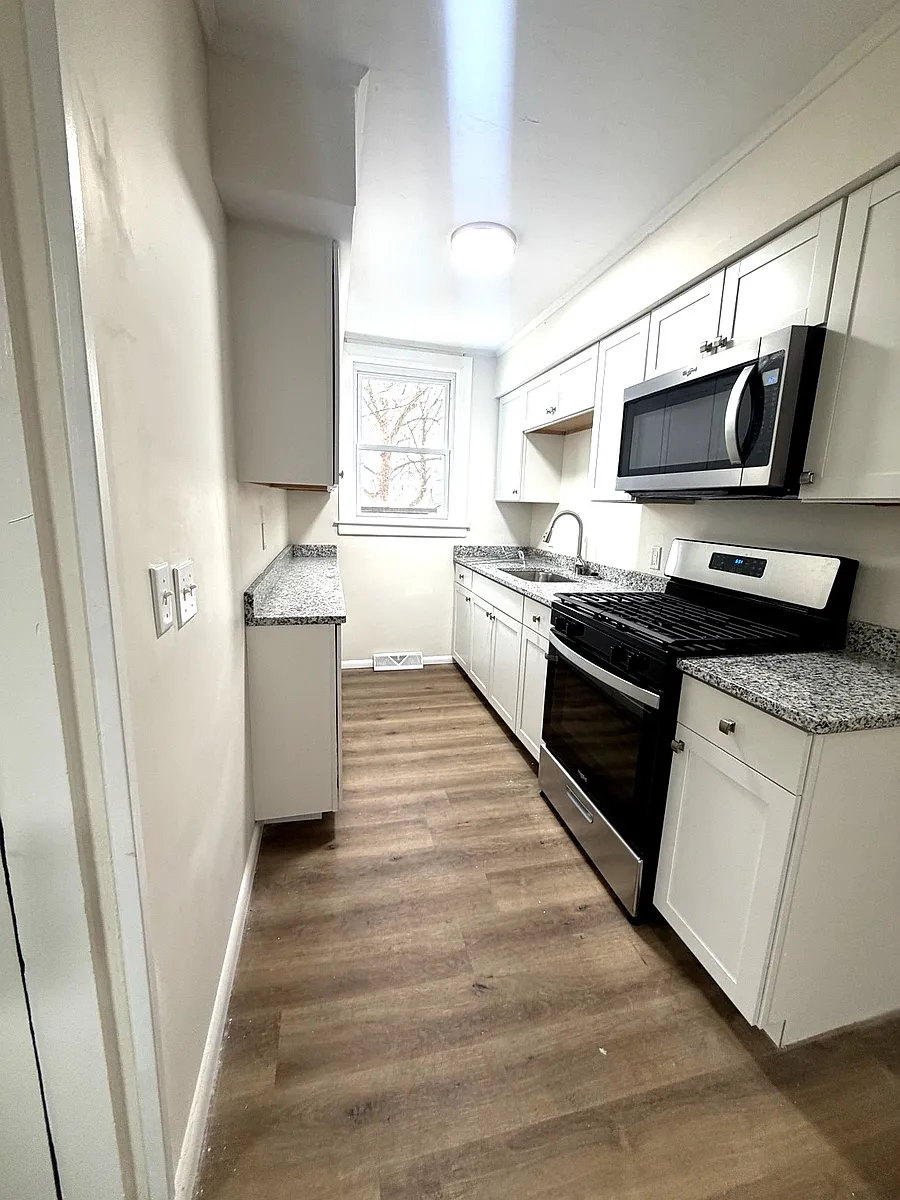 Building Photo - 165 Shawmut Ave #1
