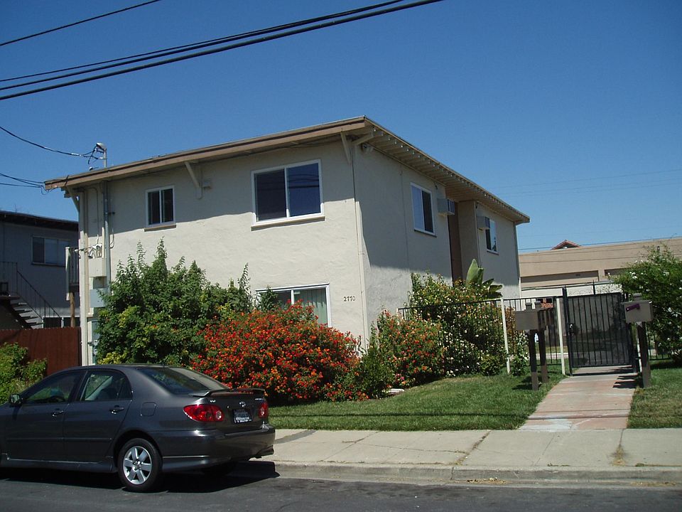 Building is close to street parking