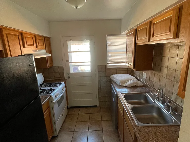 10782 Tropic Dr #10782 — Photo 7