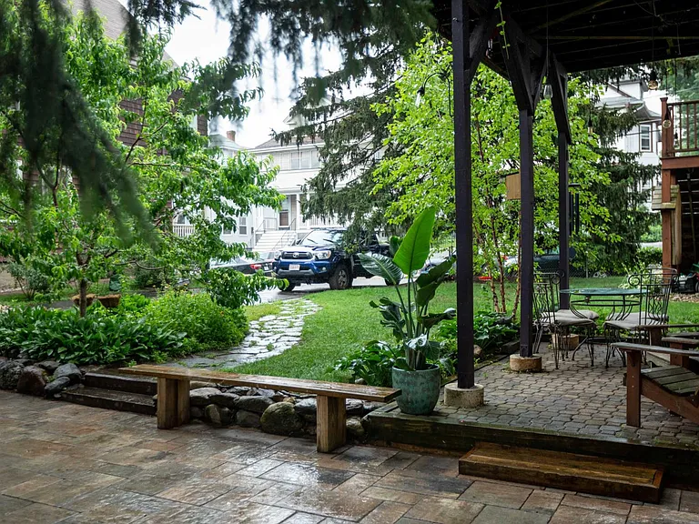 75 Capen St #2 — Photo 16