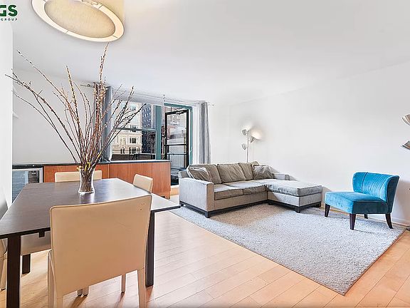 2nd image of 2250 Broadway APT 6B