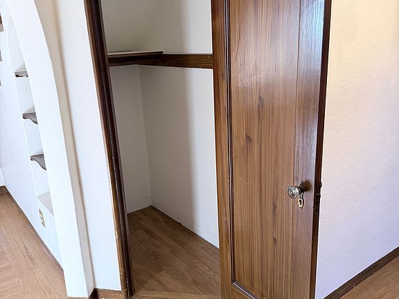 5th image of 615 21st St
