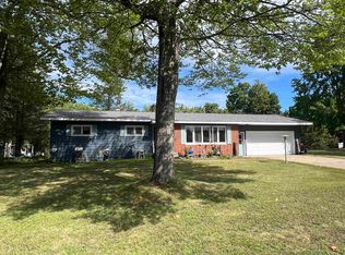 292 Hoover Ave, Niagara, WI 54151