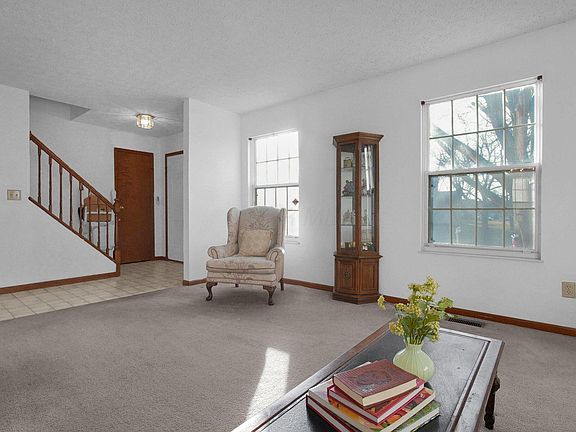 3rd image of 5288 Hyde Park Dr