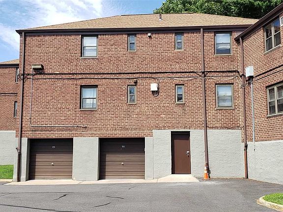 4th image of 57-15 246th Cres
