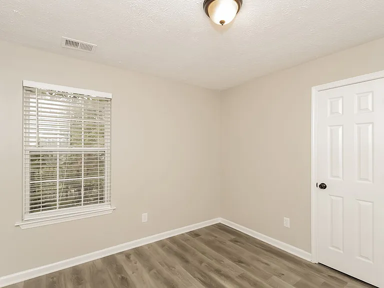 2910 Water Lily Ct — Photo 13
