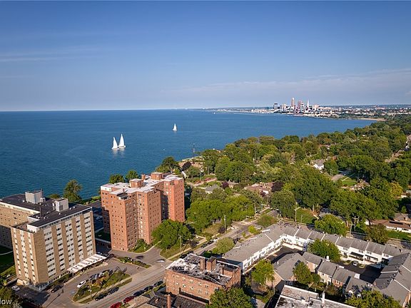 4th image of 11720 Edgewater Dr APT 301