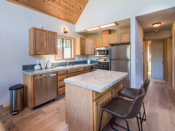 5th image of 12675 Saint Bernard Dr