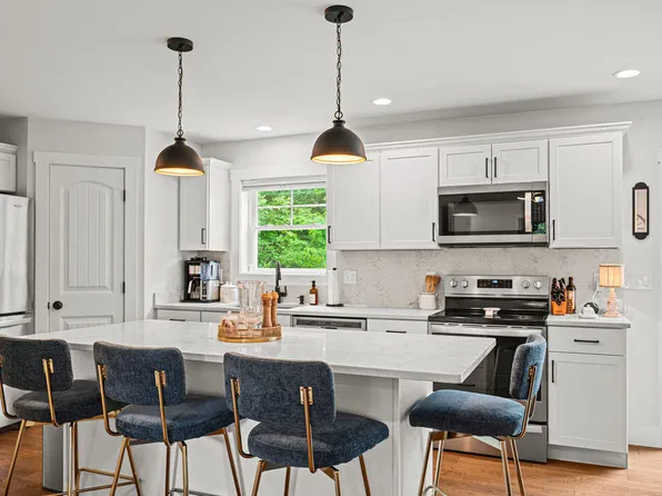 1 Rising Tide Drive, York, ME 03909