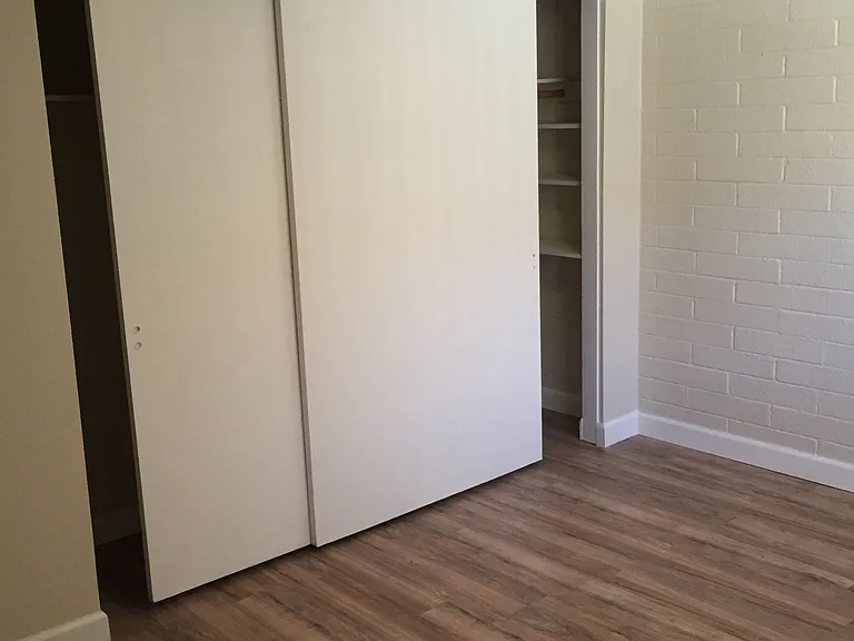8521 E Portland St — Photo 11