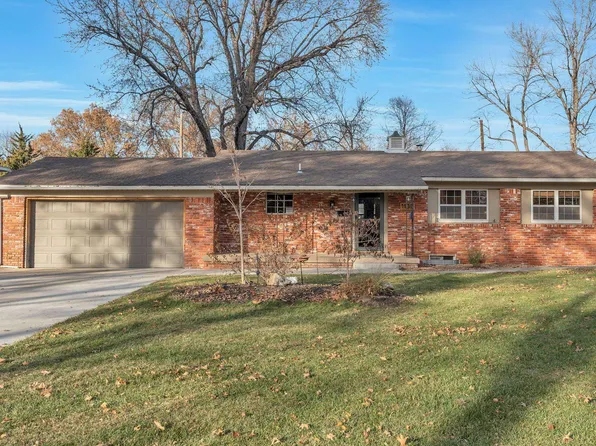 1130 N Wood Ave, Wichita, KS 67212