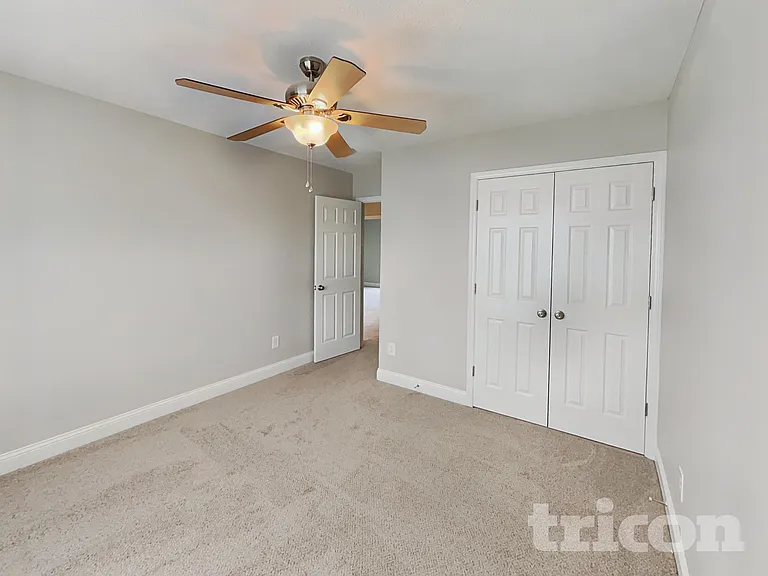 15 Summerseat Way — Photo 13