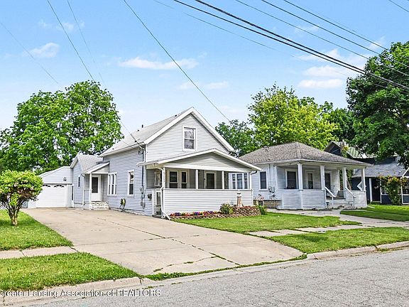 2nd image of 925 Clark St