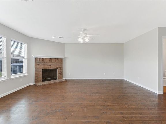3rd image of 9228 Paluxy Dr