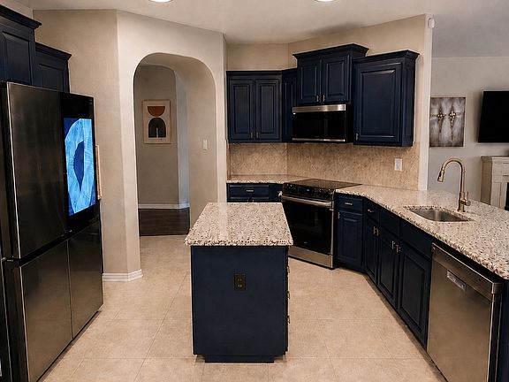 4th image of 321 Avila Ln