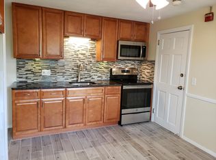 157 Sweet Ave APT 8, Pawtucket, RI 02861