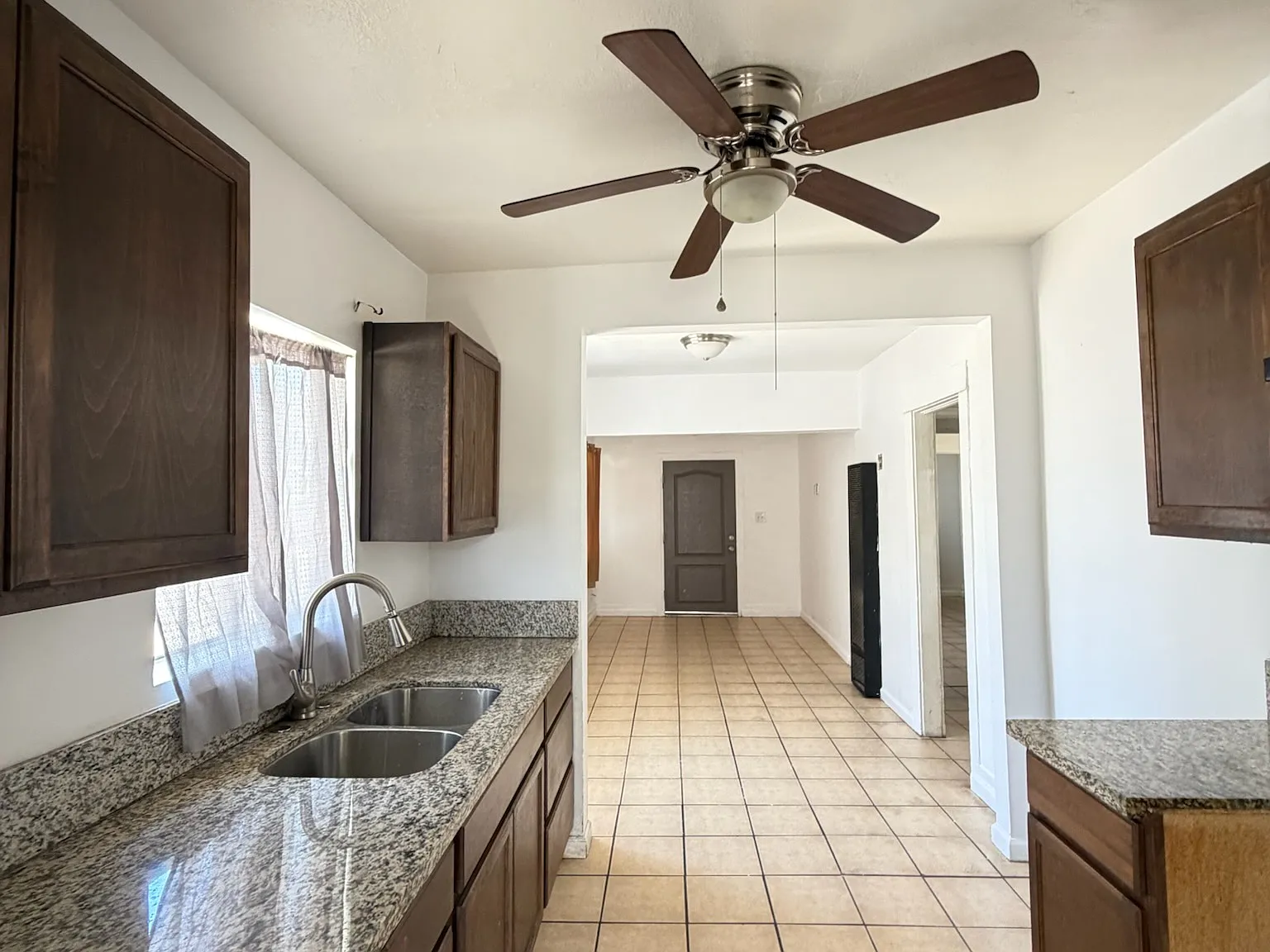 2 bed, $1,250 — Photo 3