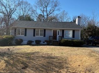 1904 Astoria Ct, Winston Salem, NC 27127