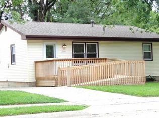2509 E 41st Ct, Des Moines, IA 50317