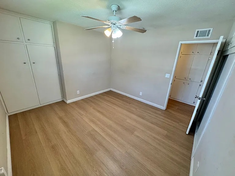 1209 N Riedel Ave — Photo 16