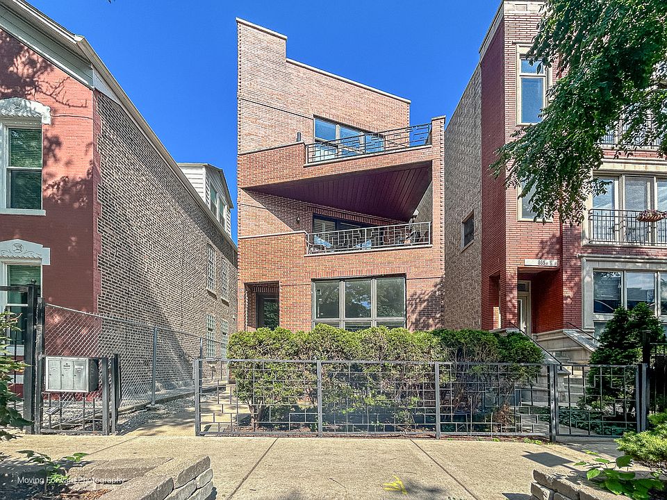 1st image of 901 N Wood St APT 1
