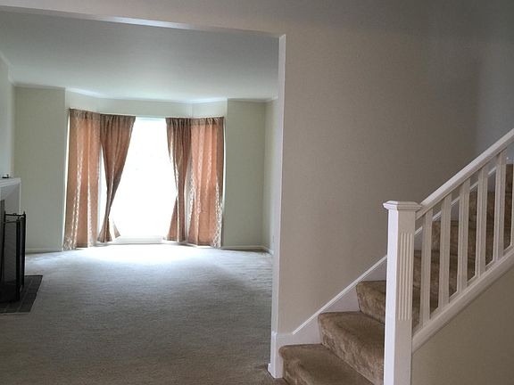 4th image of 763 S Mayfair Ave