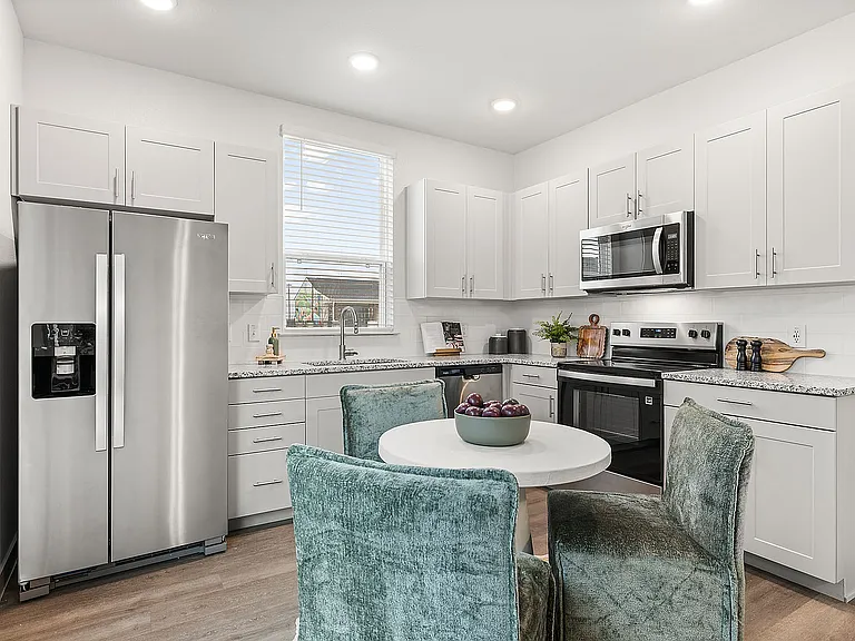YardHomes Spring West