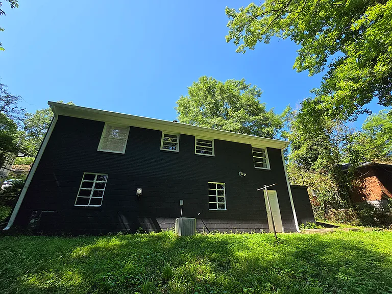 2863 Catalina Dr — Photo 29