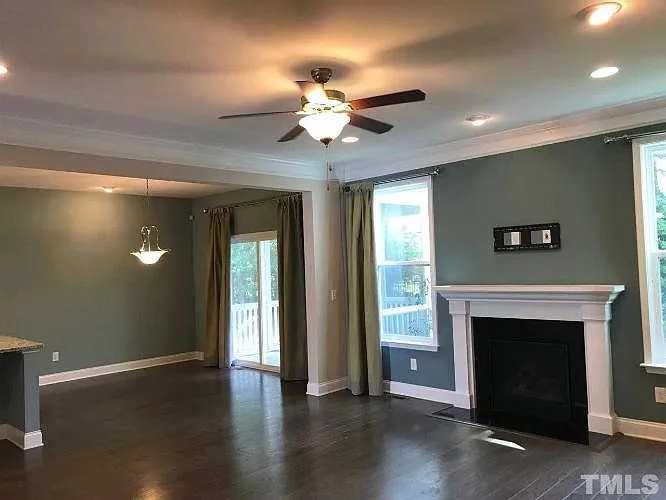 4201 Sunset Falls Dr — Photo 4