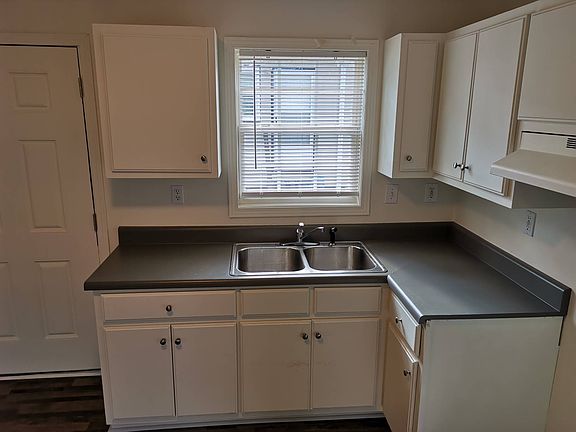 2nd image of 203 Morton Ave #B