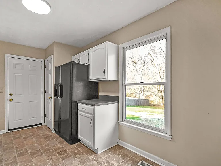 3416 Clearwater Dr — Photo 8