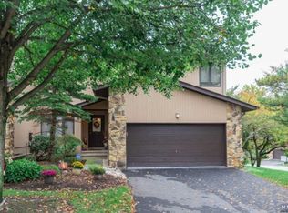 11 Woodland Dr, Little Falls, NJ 07424
