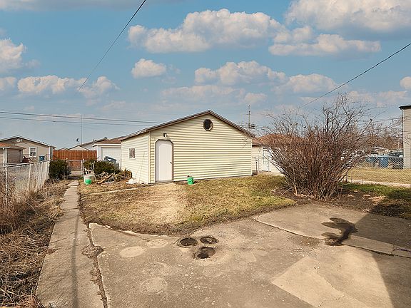 3rd image of 14924 S Richmond Ave