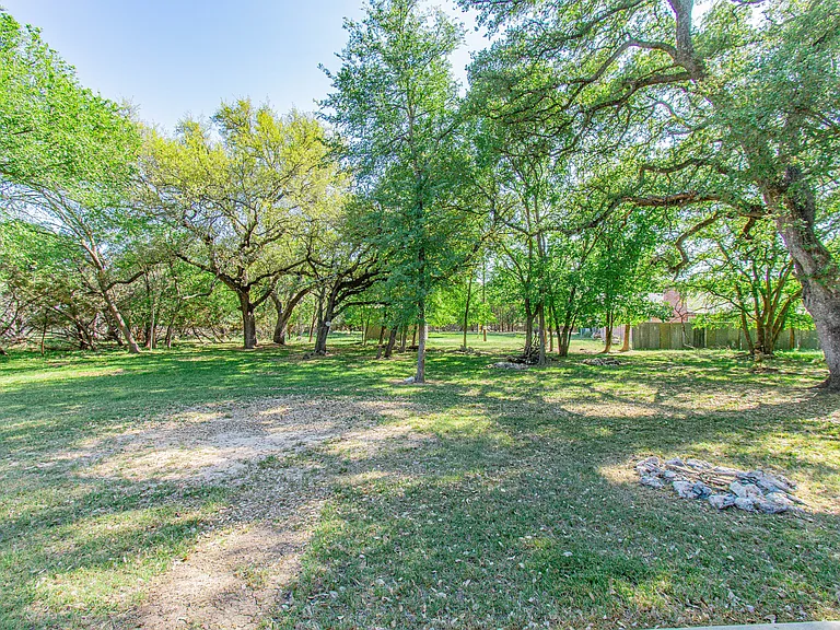 11 Basswood Ct — Photo 20
