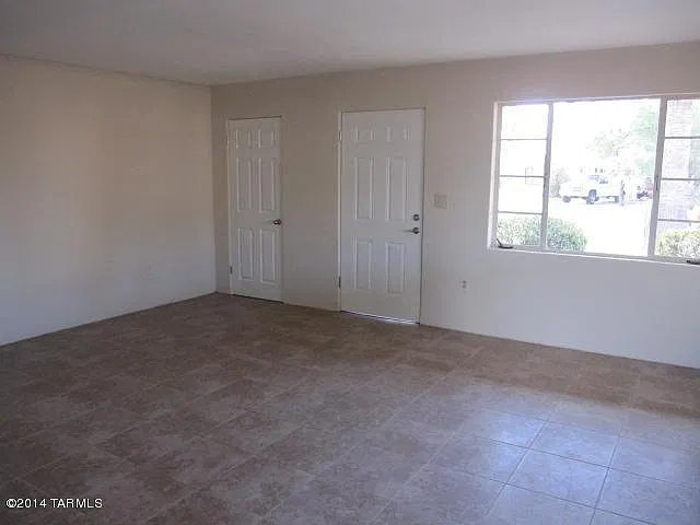 2 bed, 1.0 bath, 932 sqft, $1,450 — Photo 4