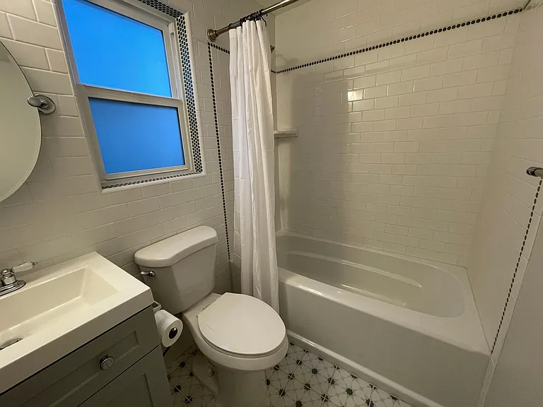 1555A Summer St NE — Photo 9
