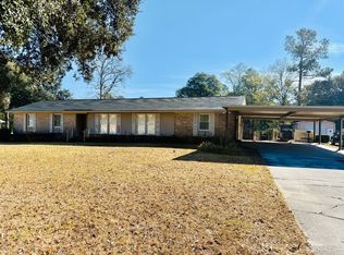 66 Meadow Ln, Barnwell, SC 29812