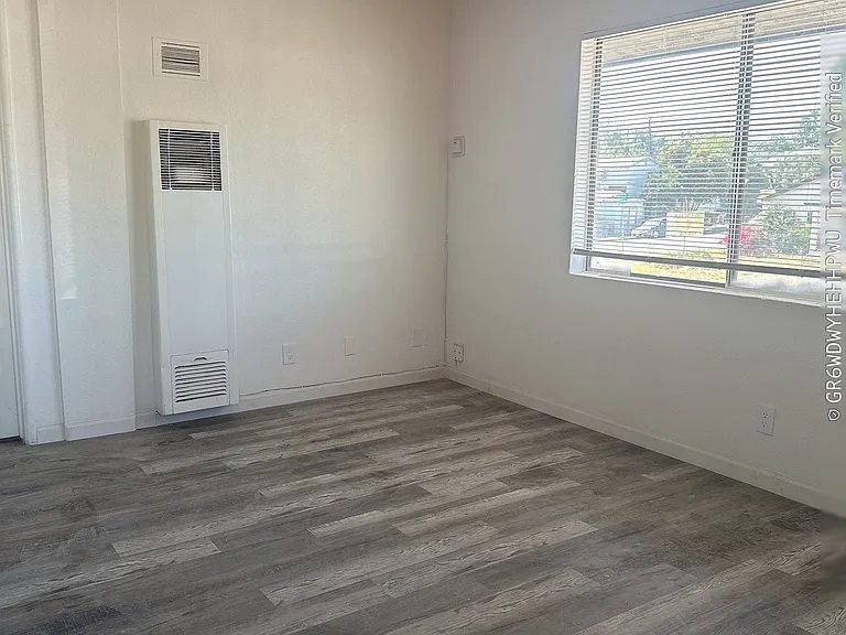 2641 Niles St #4 — Photo 4