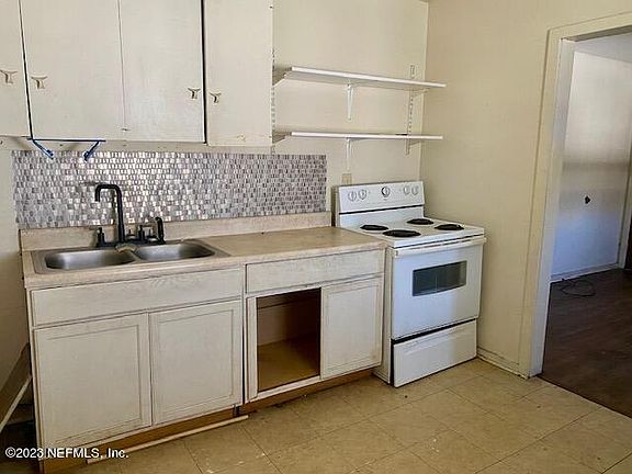 5th image of 1340 IDA Street