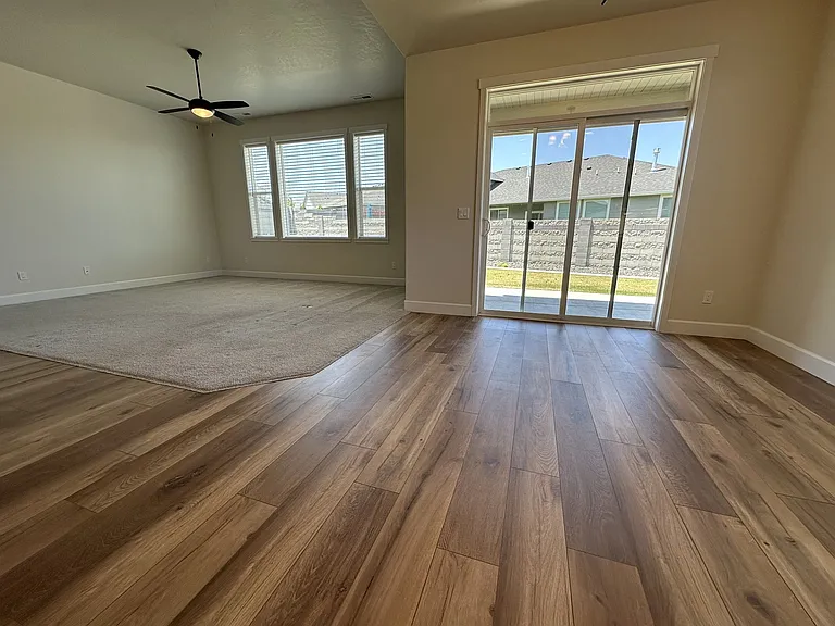 3304 S Zimmerman St — Photo 10