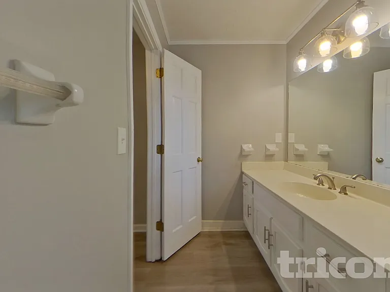 4809 Glenwhite Dr — Photo 14
