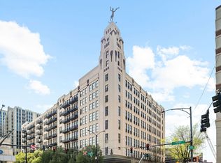 758 N Larrabee St APT 620, Chicago, IL 60654