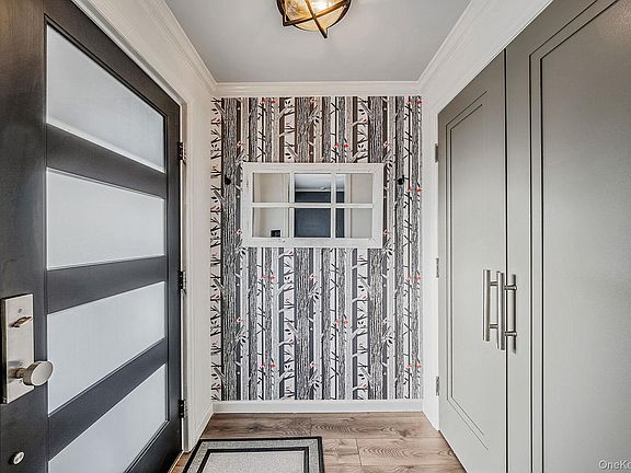 3rd image of 32 Everett Street