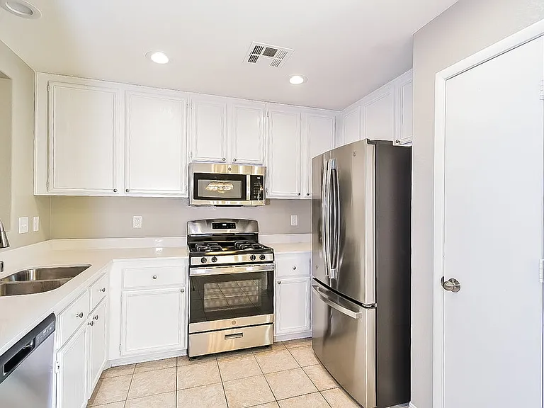 4913 Shady Rim Ct — Photo 9