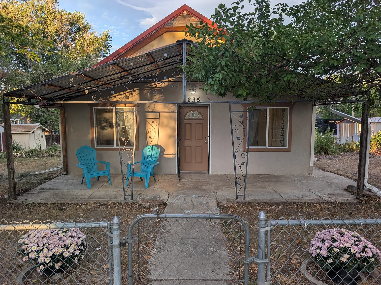 1 bed, 1250 sqft, $2,300 — Photo 1