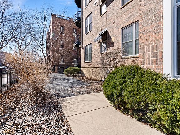 4th image of 1800 Clinton Ave APT 407
