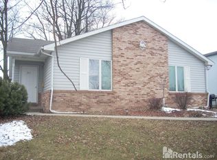 211 N Green St, Greentown, IN 46936