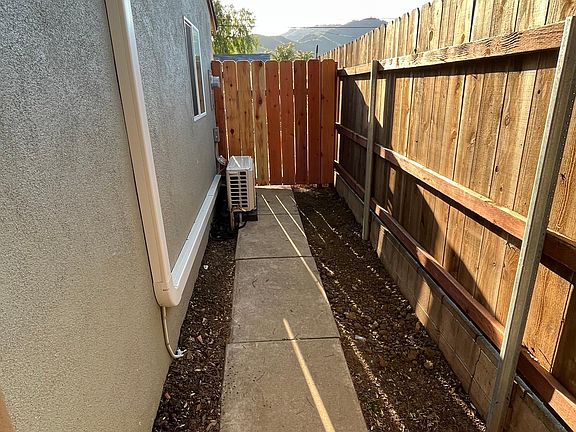 4th image of 5263 Primrose Dr
