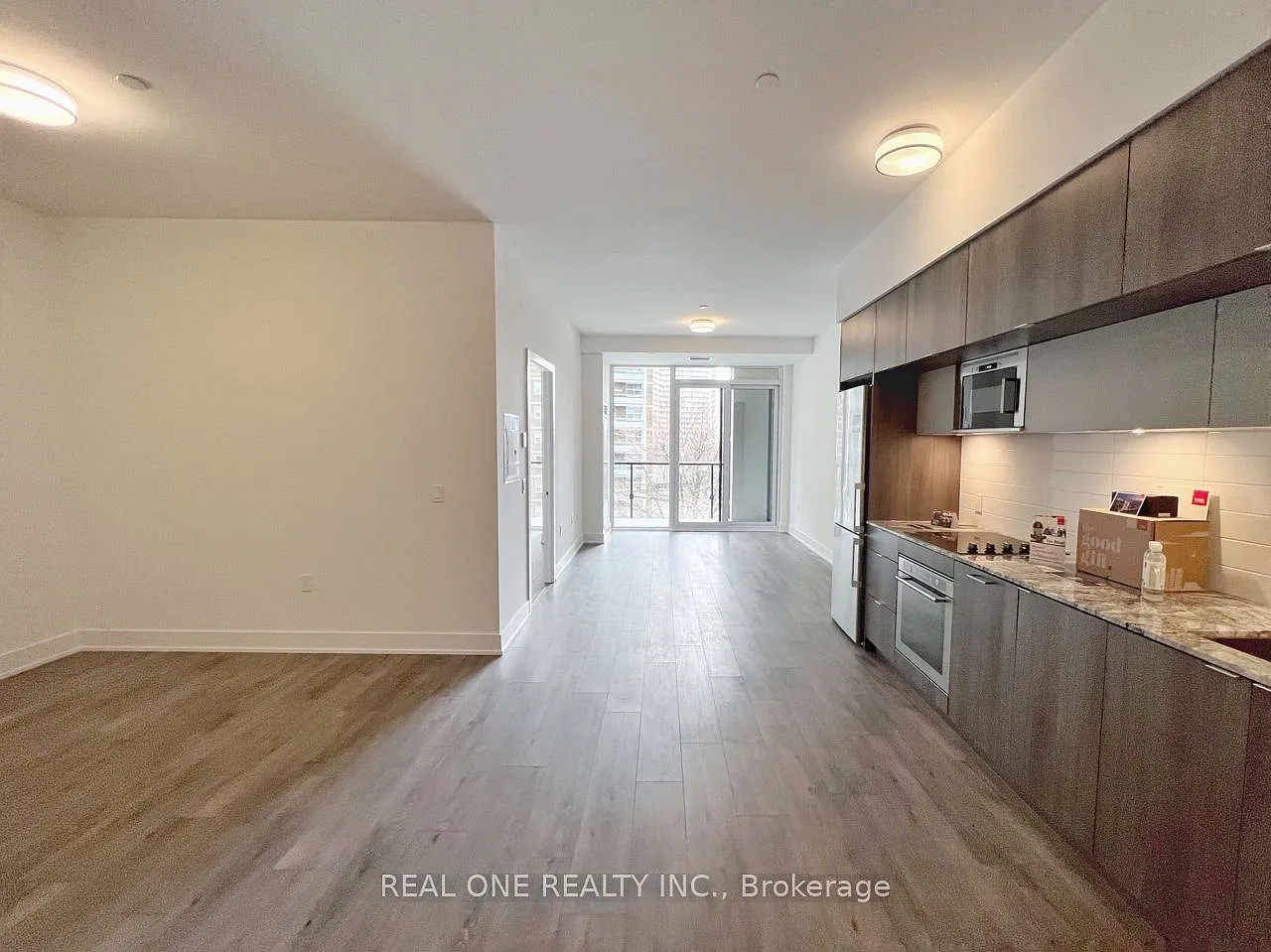 2 bed, $2,400 — Photo 4