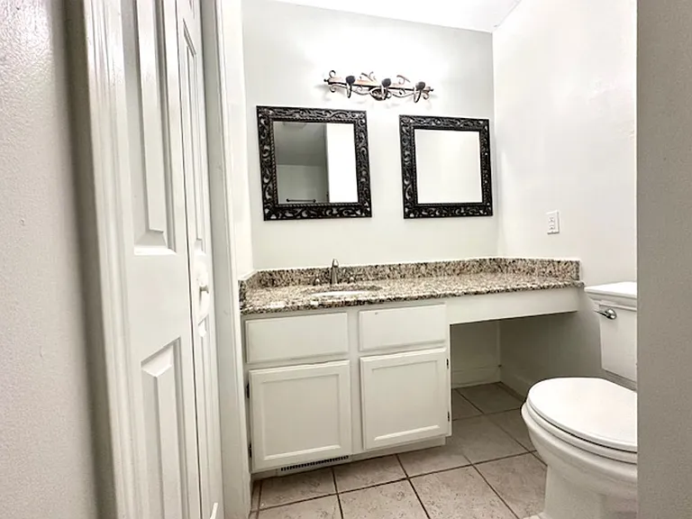 104 Carlyle Cir — Photo 21